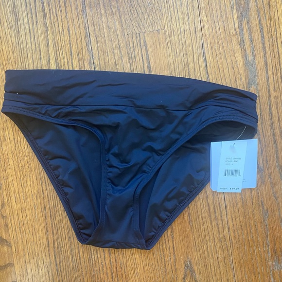 La Blanca Island Goddes Banded swimsuit bottoms.  Black.  Size 8 NWT - Picture 2 of 4